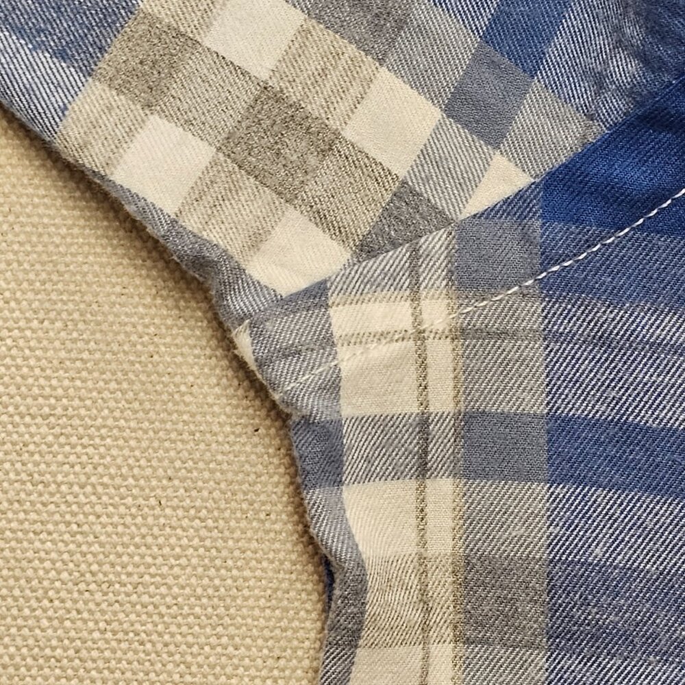 Untuckit Light Flannel Button Down S - image 6